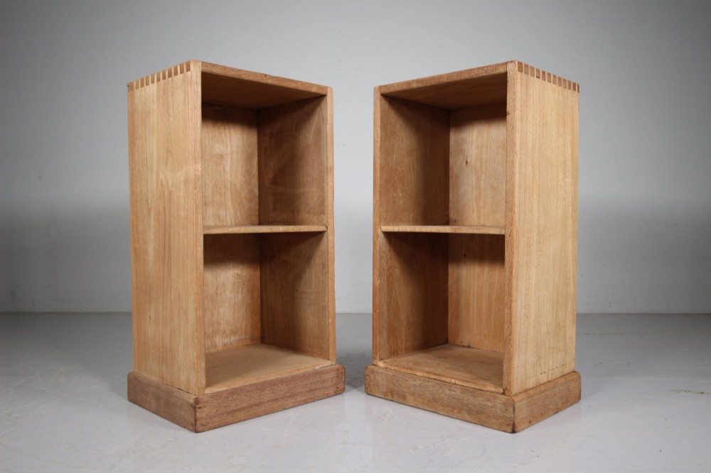 A pair of 1930s light teak open-shelf bedside cabinets featuring box-jointed top corners and simple plinth bases. View II