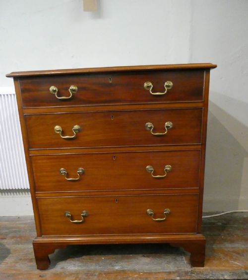 Small Early 20thc Chest of Drawers