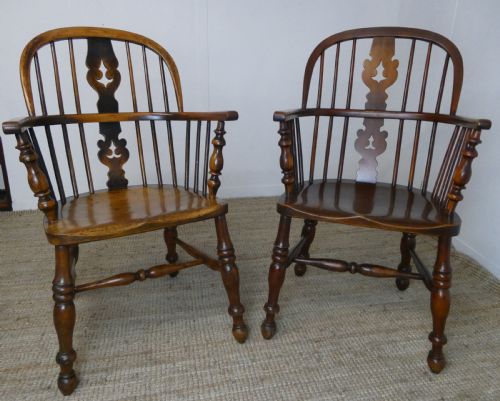 Matched Pair 19thc  Windsor Chairs