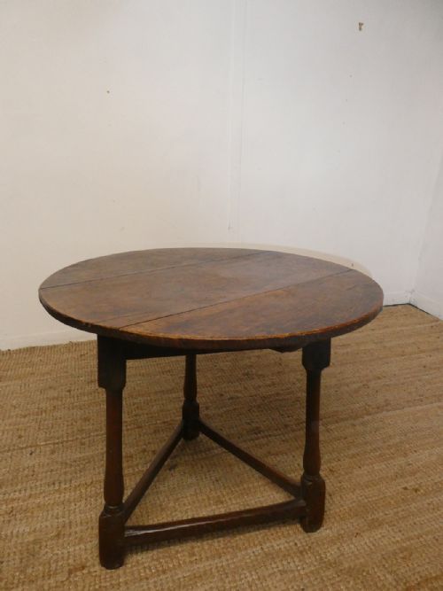 English 1720s Oak Cricket Table