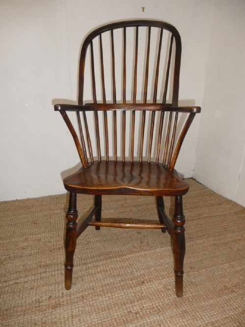 Neat 19thc Elm Windsor Chair