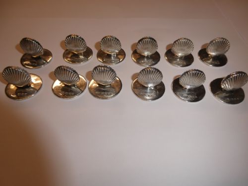 Set of 12 Clam Place Holders
