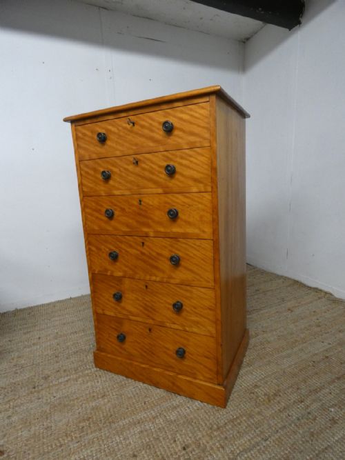 Narrow 19th Century Chest of Drawers