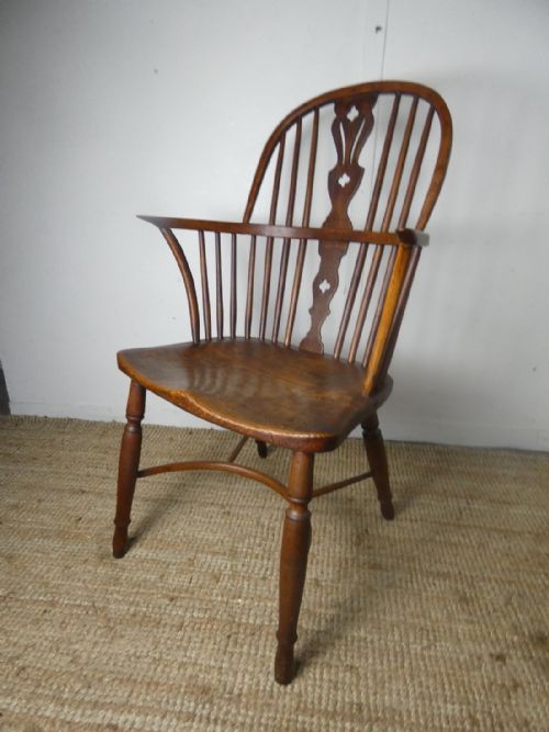 English 1800'S Windsor Arm Chair