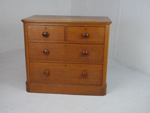Small Oak Chest of Drawers Yorkshire