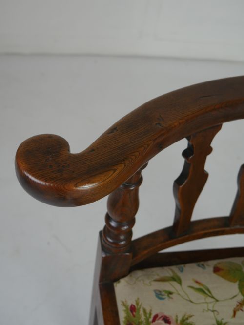 ANTIQUE GEORGIAN OAK CORNER CHAIR - ADDITIONAL PHOTO 5