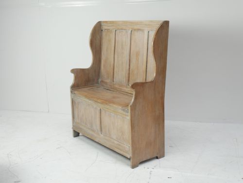 Small Limed Oak Settle