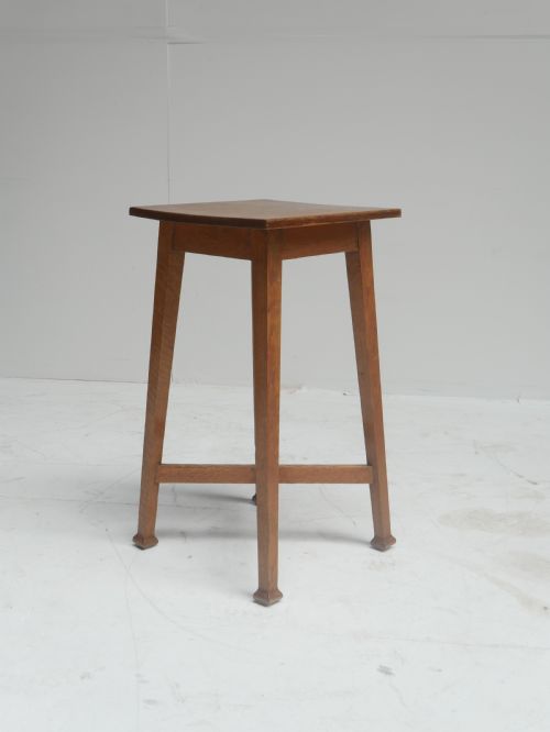 Oak Lamp Table