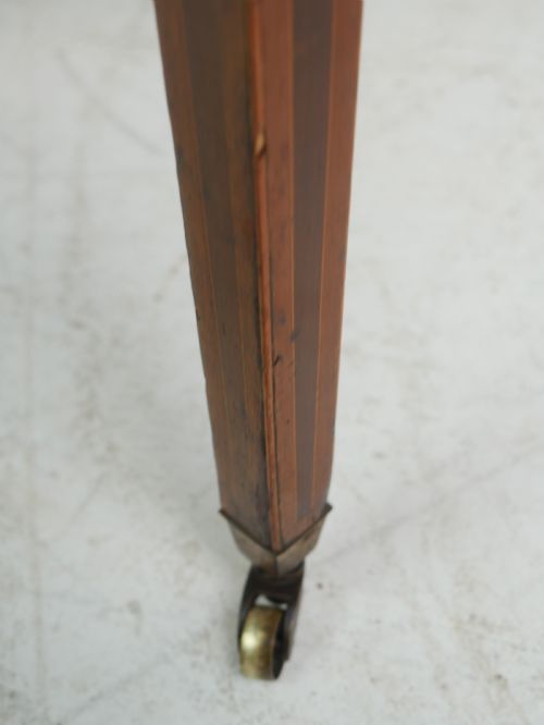 GEORGIAN PEMBROKE LAMP TABLE - ADDITIONAL PHOTO 4