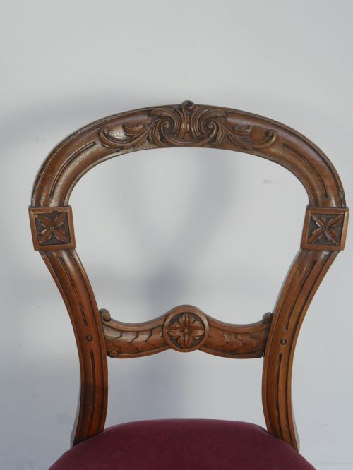 FOUR WALNUT 19THC CHAIRS - ADDITIONAL PHOTO 1