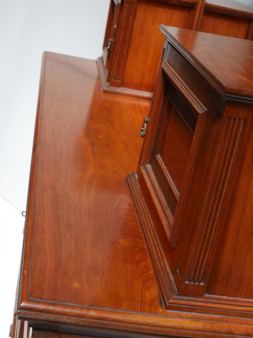 FINE WALNUT AMBOYNA SIDEBOARD - ADDITIONAL PHOTO 7