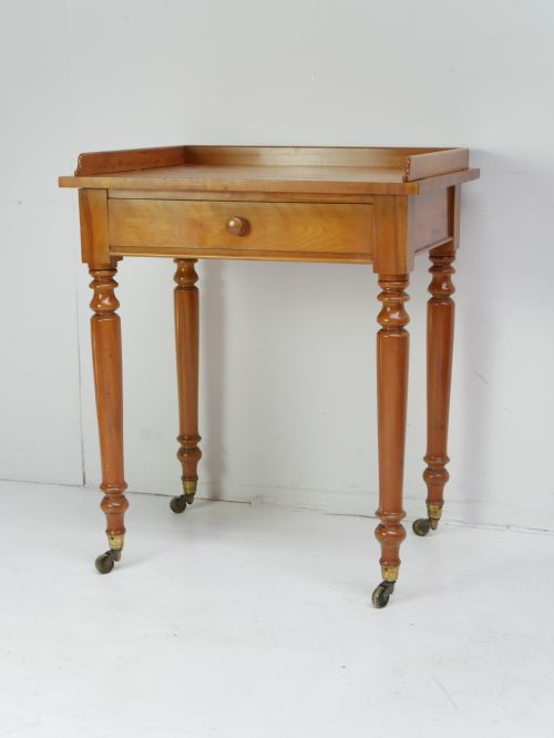 SATINBIRCH SIDE LAMP TABLE - ADDITIONAL PHOTO 9