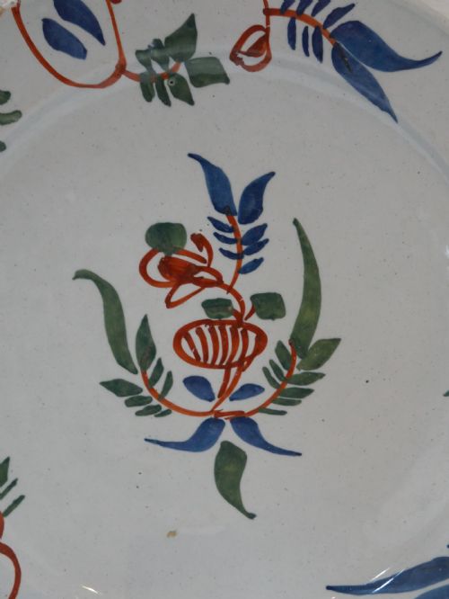 PAIR SMALL DELFT PLATES - ADDITIONAL PHOTO 1
