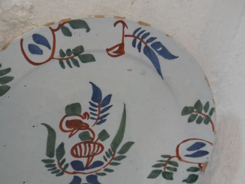 PAIR SMALL DELFT PLATES - ADDITIONAL PHOTO 6