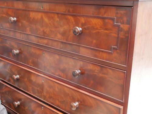QUALITY REGENCY CHEST OF DRAWERS - ADDITIONAL PHOTO 10