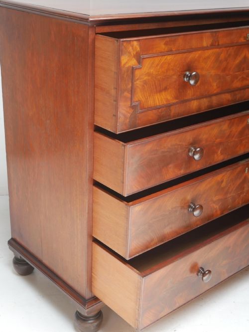 QUALITY REGENCY CHEST OF DRAWERS - ADDITIONAL PHOTO 9