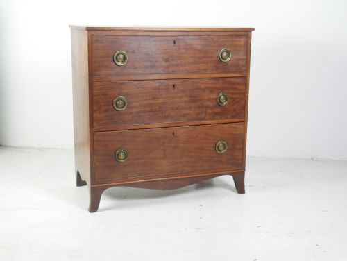 Georgian Chest of Drawers