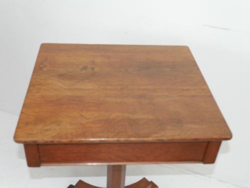 OAK LAMP SIDE TABLE - ADDITIONAL PHOTO 2