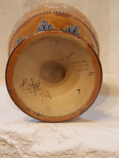 PAIR ROYAL DOULTON VASES - ADDITIONAL PHOTO 8