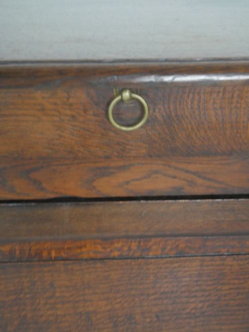 SMALL COUNTRY OAK CUPBOARD - ADDITIONAL PHOTO 3