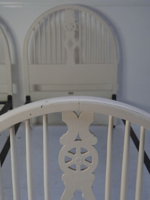 PAIR HEALS SINGLE BEDS - ADDITIONAL PHOTO 1