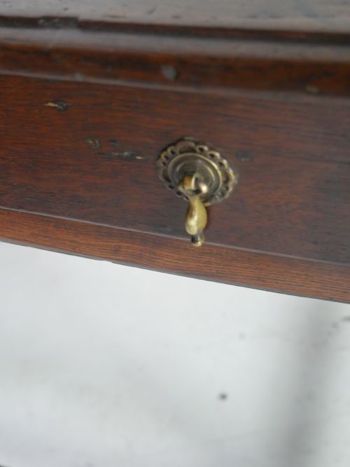 GEORGIAN OAK SIDE TABLE - ADDITIONAL PHOTO 5