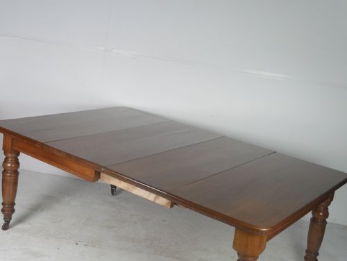 LARGE OAK KITCHEN DINING TABLE - ADDITIONAL PHOTO 8
