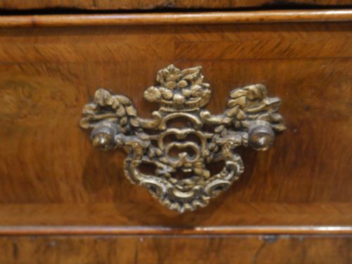 IMPRESSIVE DUTCH ROCCOCO WALNUT CABINET - ADDITIONAL PHOTO 10