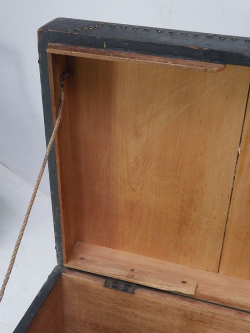 REGENCY CAMPHOR WOOD TRUNK - ADDITIONAL PHOTO 1