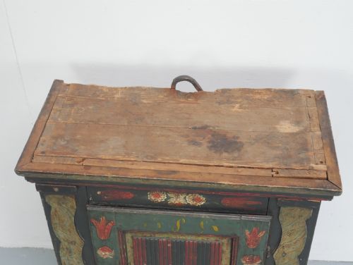 SWEDISH PAINTED WALL CUPBOARD - ADDITIONAL PHOTO 3