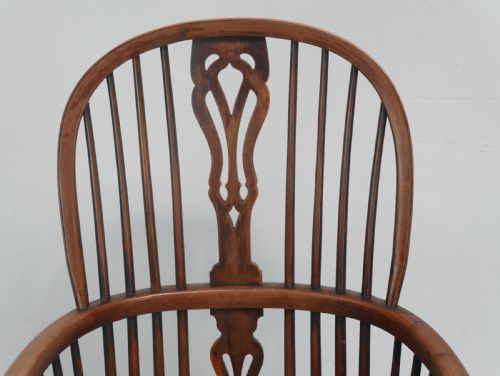 YEW WINDSOR ARMCHAIR - ADDITIONAL PHOTO 2