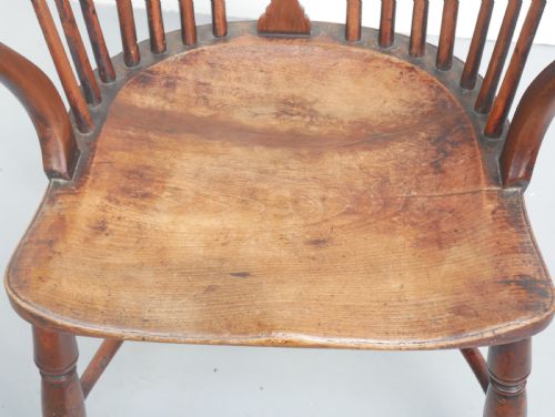 YEW WINDSOR ARMCHAIR - ADDITIONAL PHOTO 5