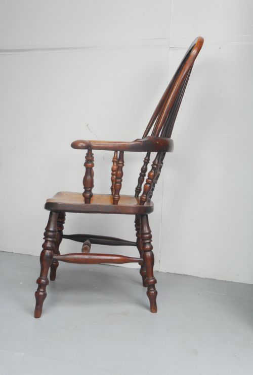 19THC YEW WINDSOR ARMCHAIR - ADDITIONAL PHOTO 4