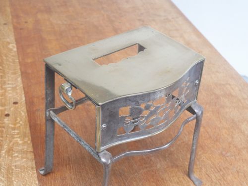 SMALL GEORGIAN BRASS STEEL FOOTMAN - ADDITIONAL PHOTO 9