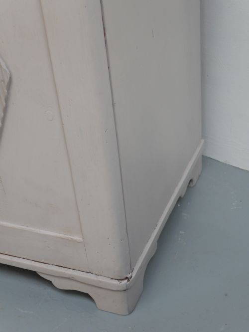 SCANDINAVIAN PAINTED CUPBOARD - ADDITIONAL PHOTO 12