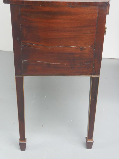 SMALL GEORGIAN SIDEBOARD - ADDITIONAL PHOTO 4