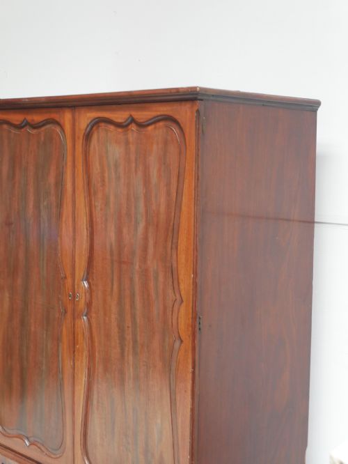 GEORGIAN HANGING WARDROBE - ADDITIONAL PHOTO 9