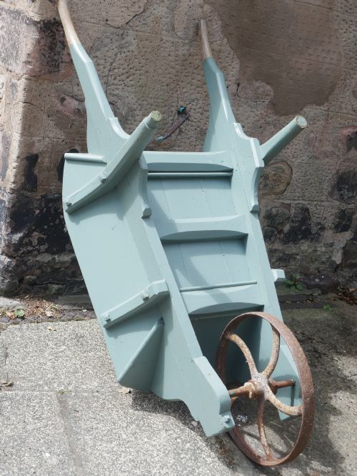 ORIGINAL ENGLISH ESTATE WHEELBARROW - ADDITIONAL PHOTO 12