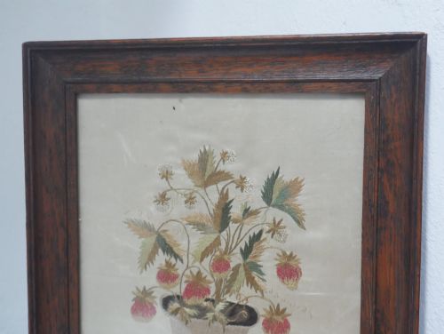 NEEDLEWORK A POT OF STRAWBERRIES - ADDITIONAL PHOTO 4