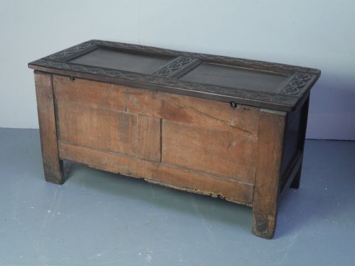 ENGLISH 1700S OAK COFFER - ADDITIONAL PHOTO 8