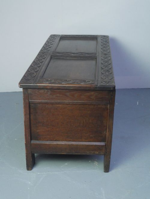 ENGLISH 1700S OAK COFFER - ADDITIONAL PHOTO 9