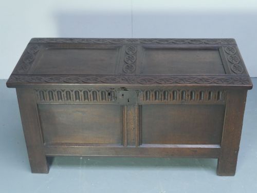 ENGLISH 1700S OAK COFFER - ADDITIONAL PHOTO 11