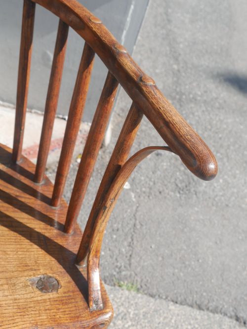GEORGIAN COMB BACK WINDSOR ARMCHAIR - ADDITIONAL PHOTO 2