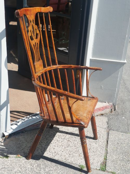 GEORGIAN COMB BACK WINDSOR ARMCHAIR - ADDITIONAL PHOTO 3