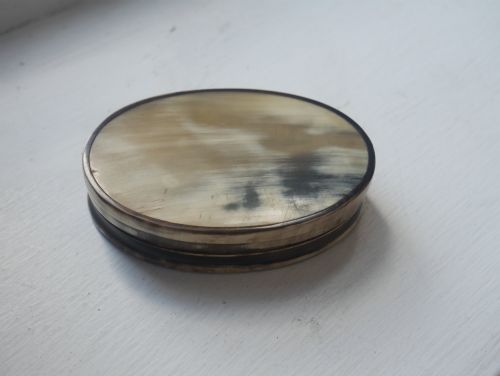 OVAL HORN SNUFF BOX - ADDITIONAL PHOTO 6