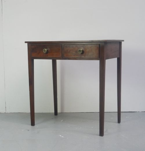 NEAT GEORGIAN SIDE TABLE - ADDITIONAL PHOTO 1