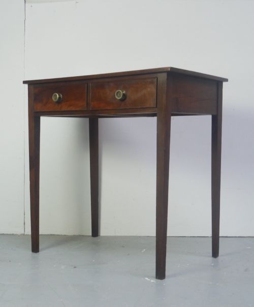 NEAT GEORGIAN SIDE TABLE - ADDITIONAL PHOTO 10