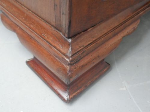 LOW GEORGIAN LINEN CUPBOARD - ADDITIONAL PHOTO 6
