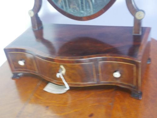 GEORGIAN DRESSING MIRROR - ADDITIONAL PHOTO 1