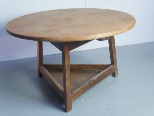 1920S OAK OCCASIONAL TABLE - ADDITIONAL PHOTO 2